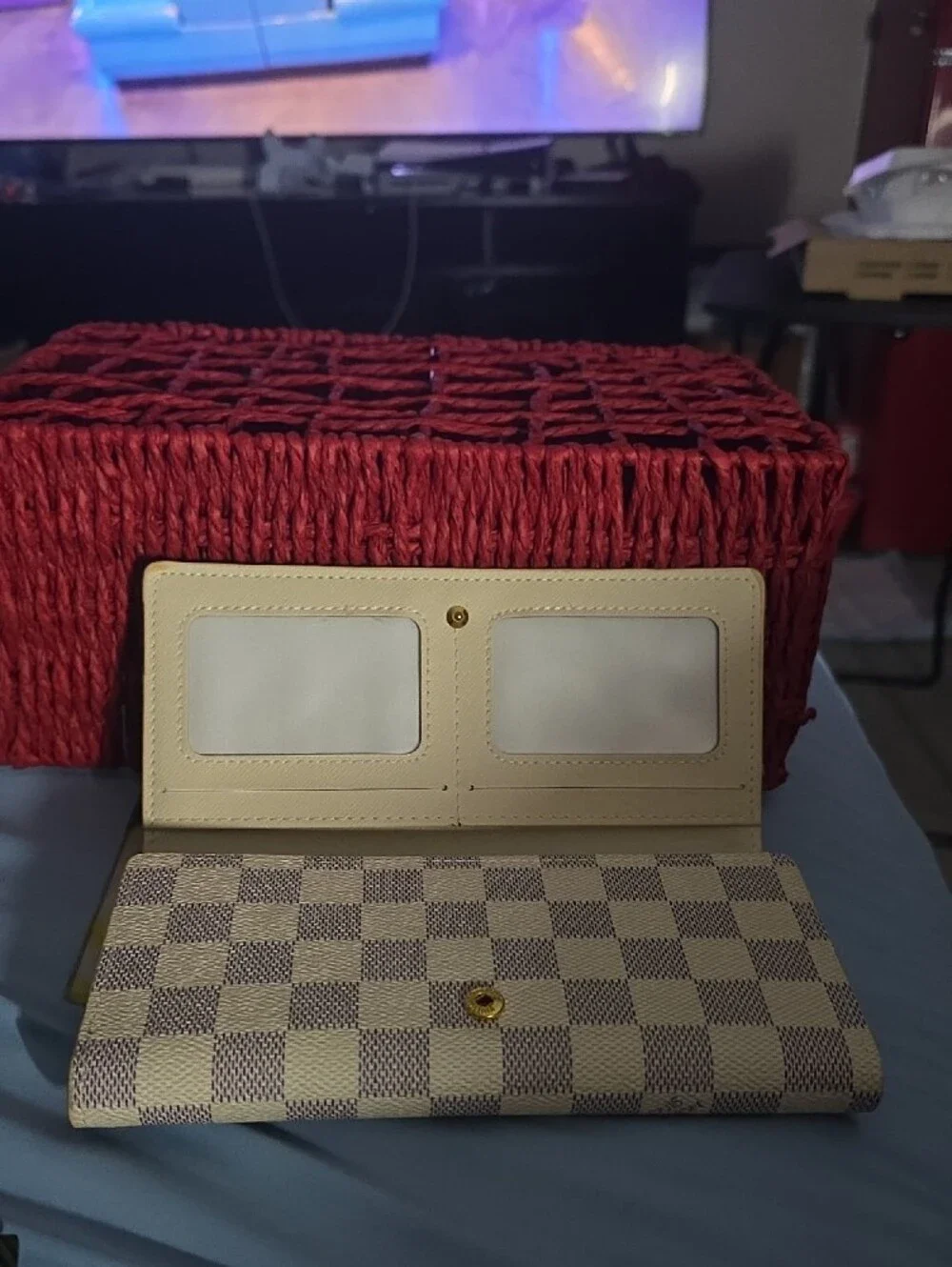 Louis Vuitton Damier Azur Canvas Wallet - Cream & Light Gray